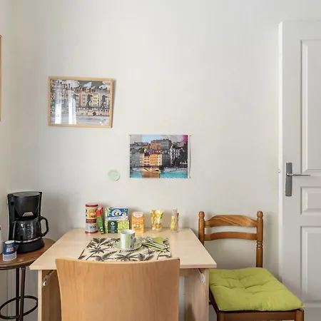 Quarto em Acomodações Particulares Chambre Double Avec Salle De Bains Commune Lyon