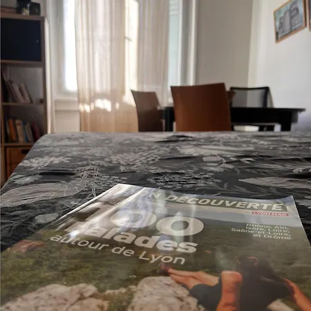 Quarto em Acomodações Particulares Chambre Double Avec Salle De Bains Commune